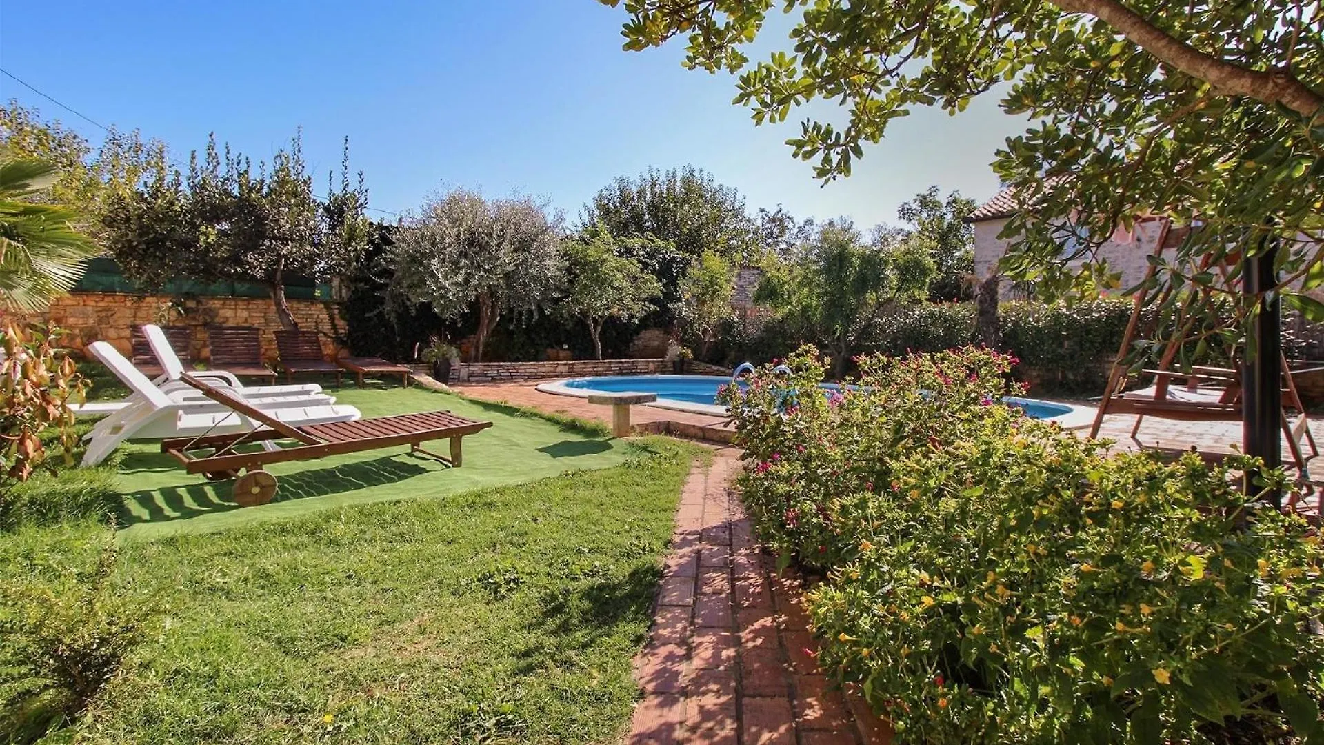 Ferienhaus Mit Privatpool Fuer 8 Personen Ca 140 Qm In Paradiz Bei Vodnjan, Istrien Suedkueste Von Istrien Gajana 0*,  Croatia