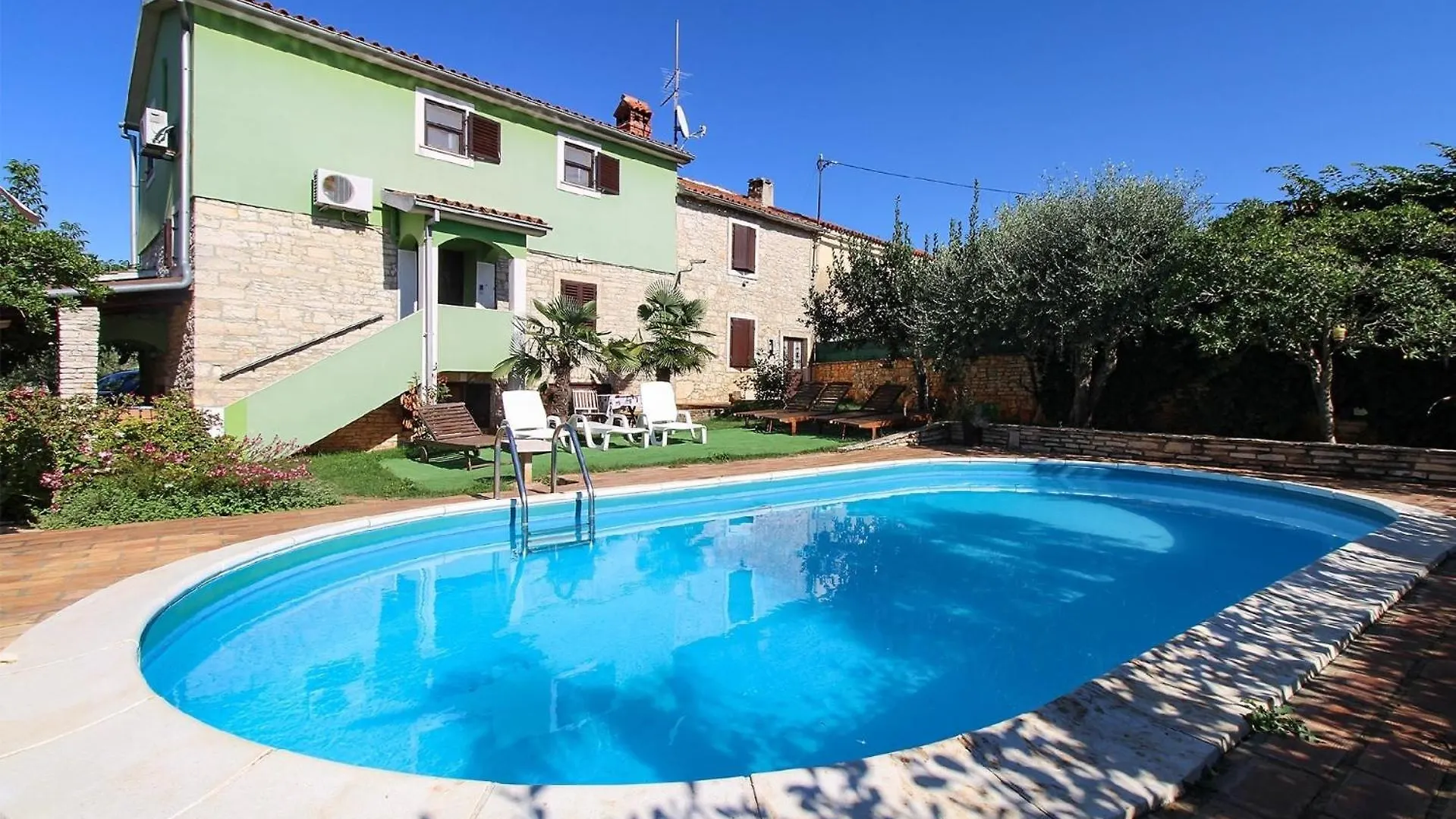 Ferienhaus Mit Privatpool Fuer 8 Personen Ca 140 Qm In Paradiz Bei Vodnjan, Istrien Suedkueste Von Istrien Gajana